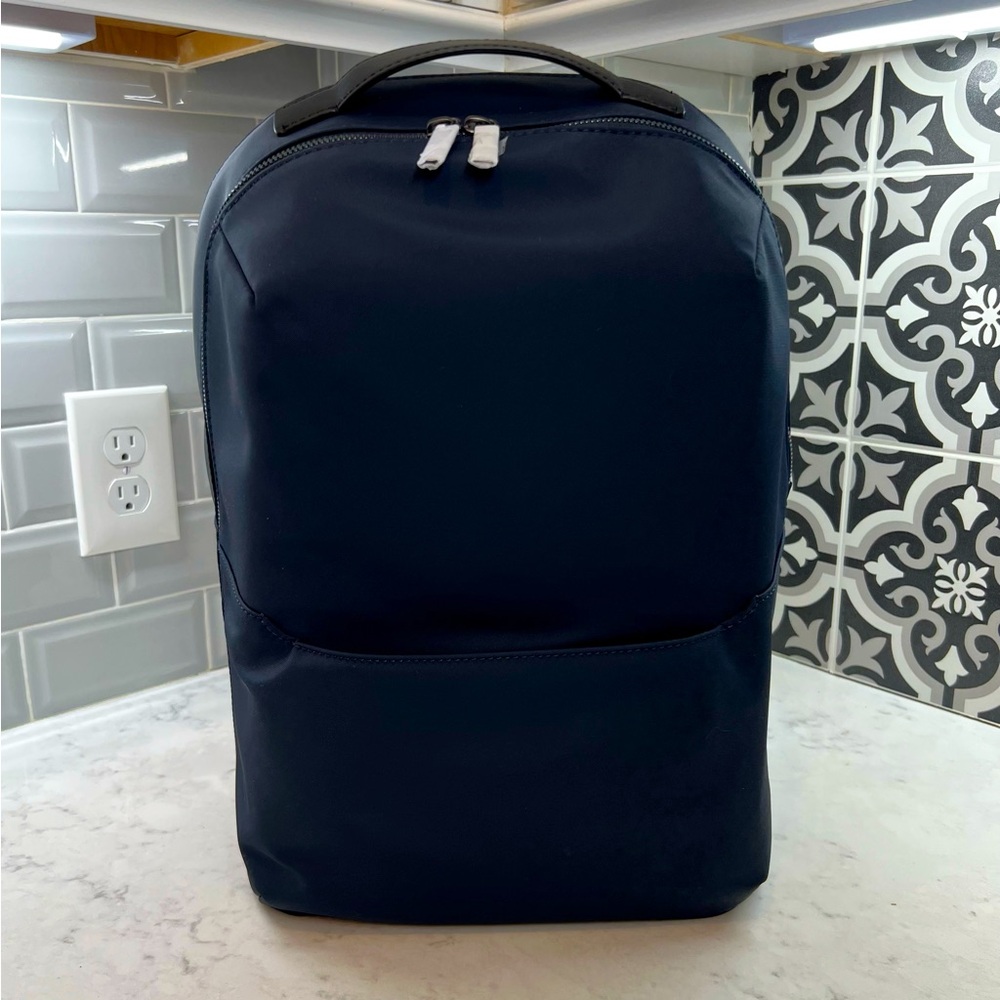 AWAY NWT Navy everywhere zip backpack